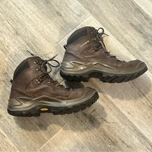 Lowa Renegade GTX Mid
Waterproof Hiking Boot US Size
10.5 Brown Tan Gore-Tex